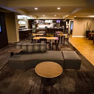 Hotel Courtyard East/bill Morris Parkway ***